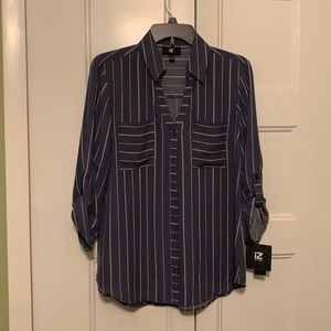 NWT iZ Byer 100% Polyster Collared Button Down with Pockets, Adjustable Sleeves